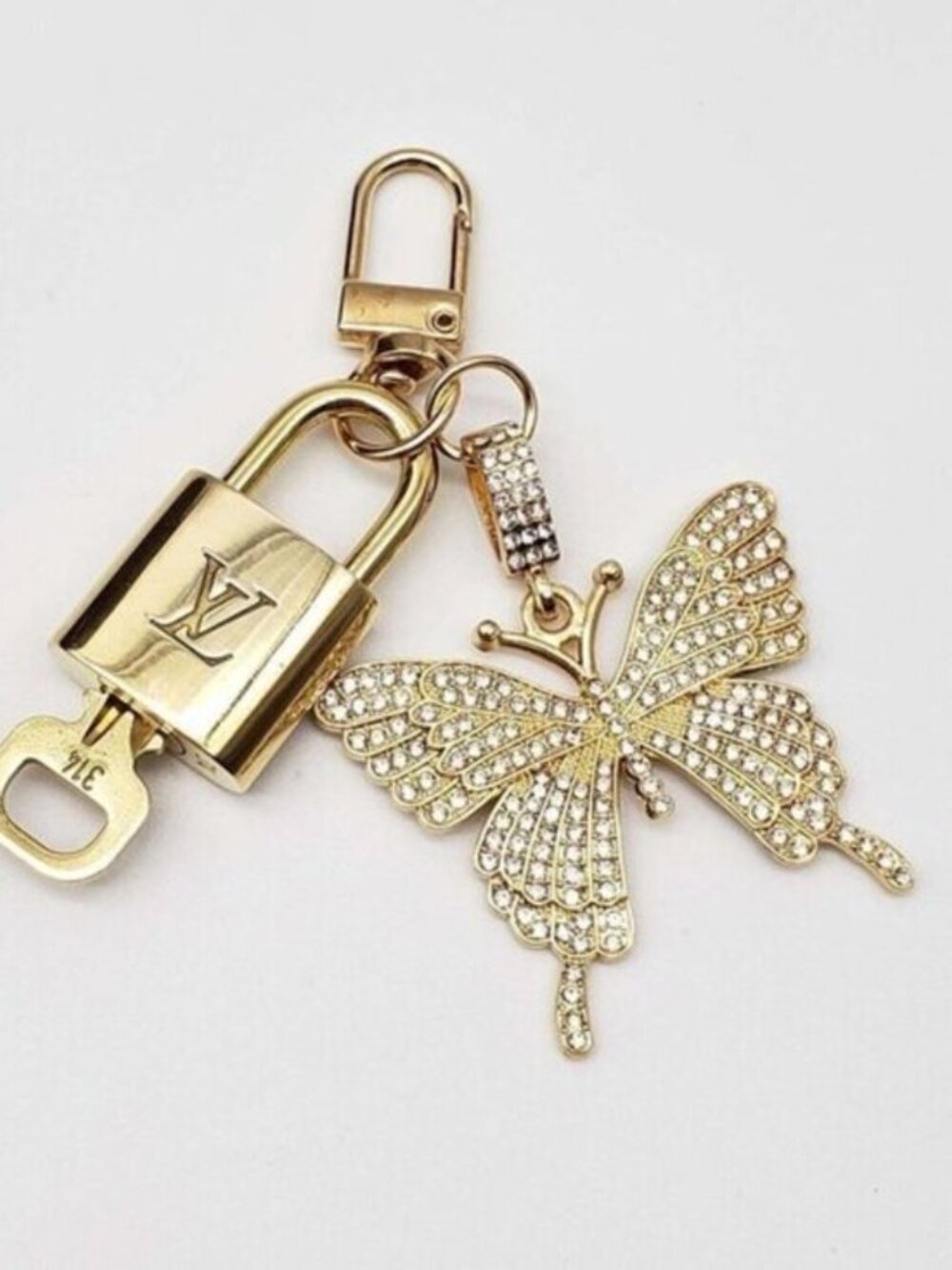 LV Authentic Gold Padlock 🔒 Key Set w/ Unbranded Butterfly Keychain Charm